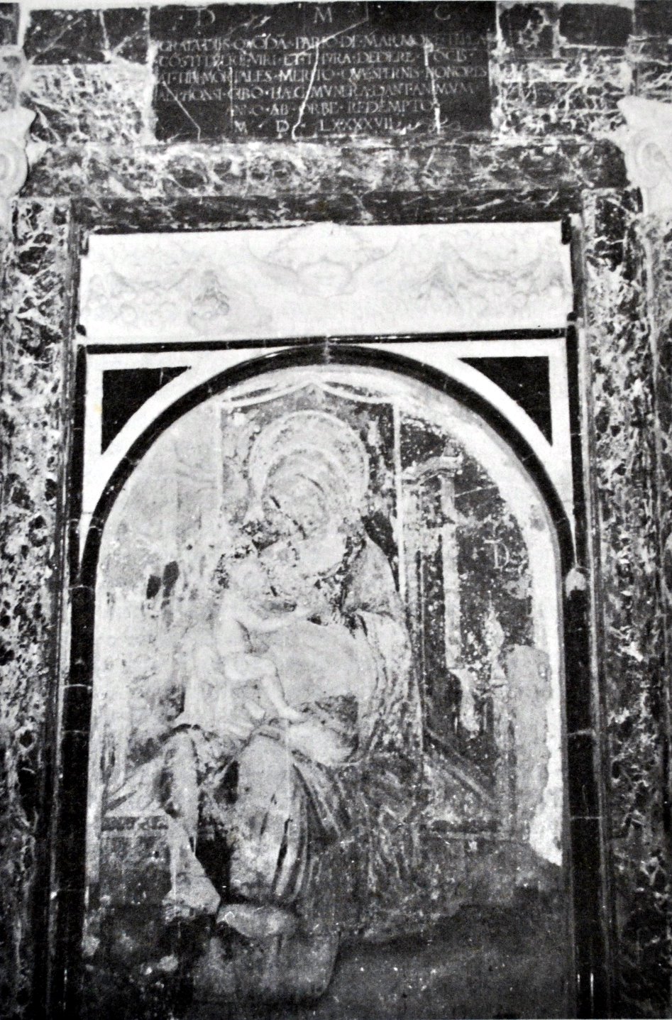 Affresco Madonna delle Grazie (500)